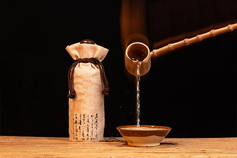 酱香拿铁？！茅台开启全新“酱香”打开方式